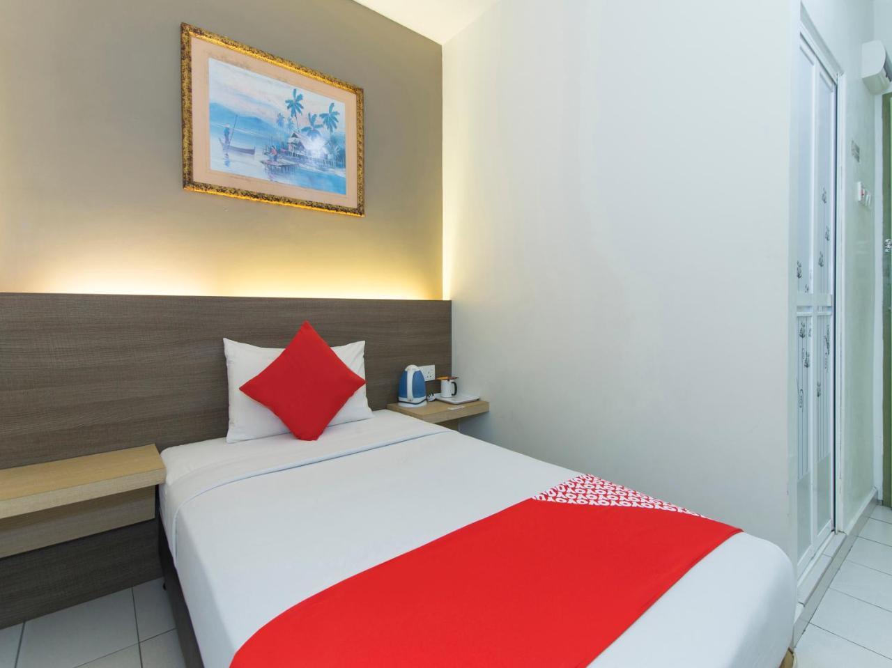Hotel Suria Malaqa Malacca Exteriör bild