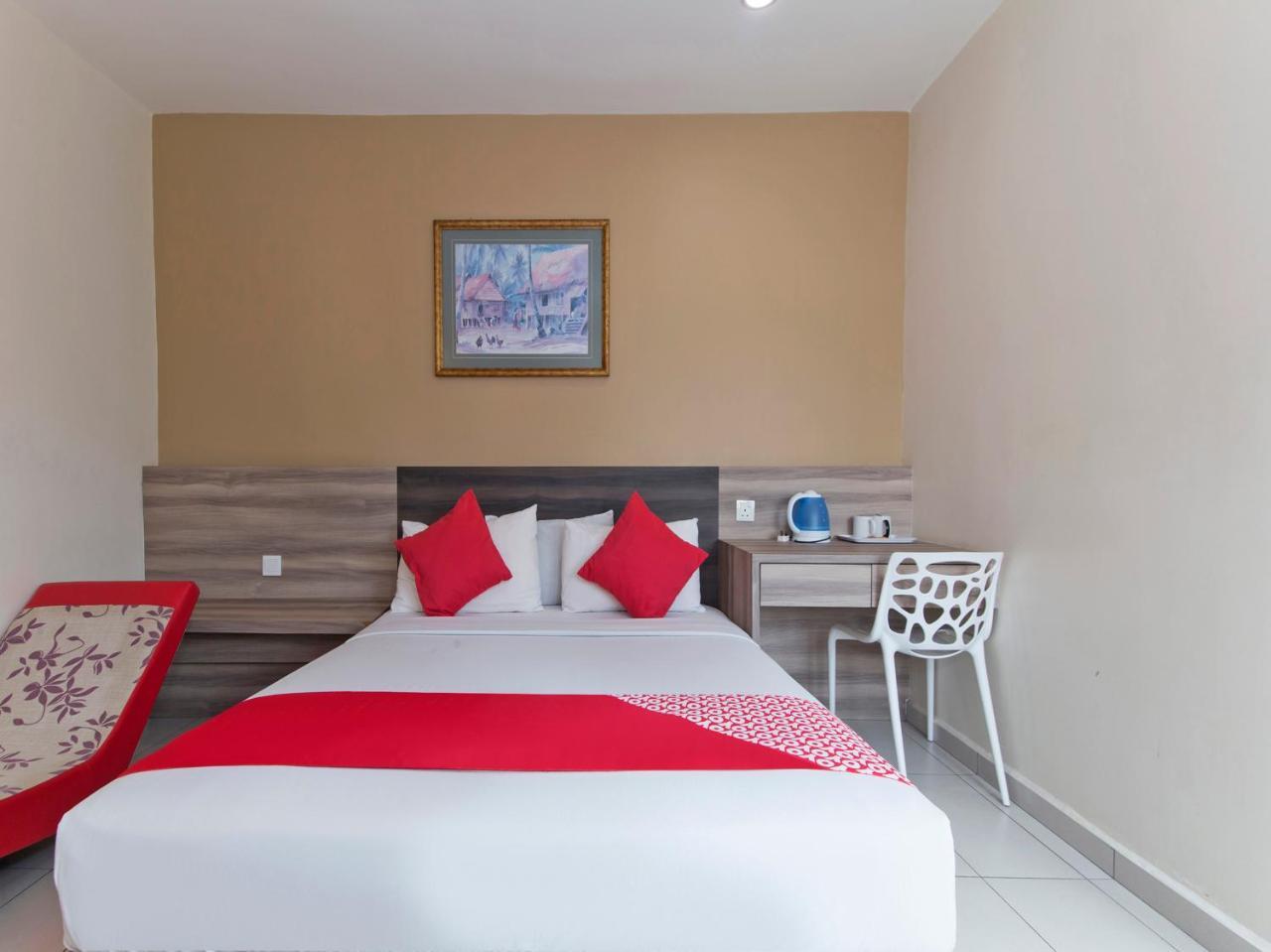 Hotel Suria Malaqa Malacca Exteriör bild